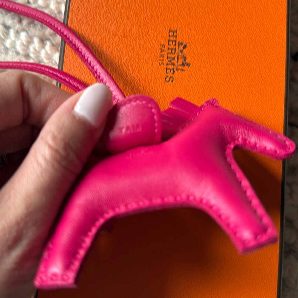NIB Hermes PM Rose Mexico Bag Charm - Picture 4 of 5